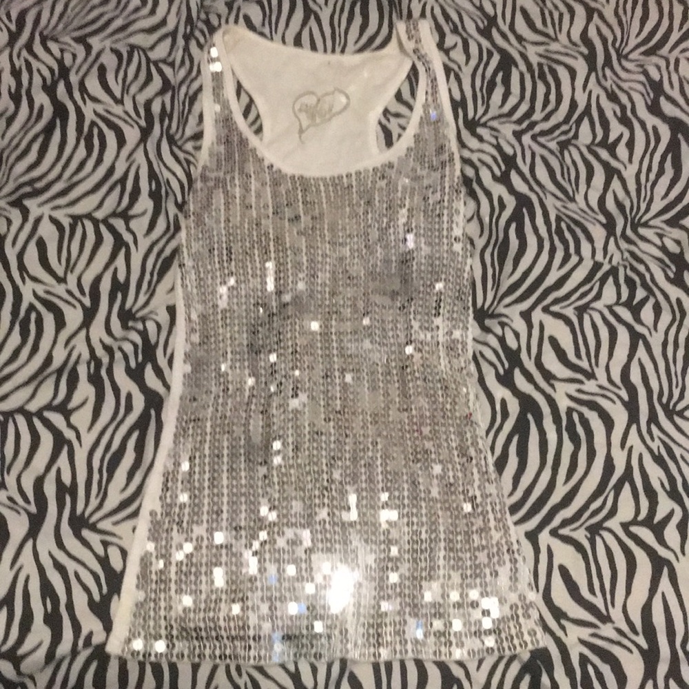 Women’s sequin top